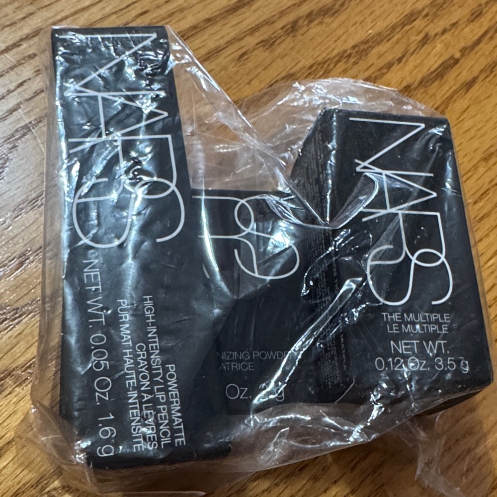 NARS Makeup Set - Black Packaging new